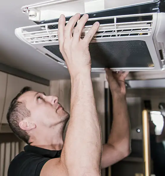  Professional Licensed And Insured Cleaners in Newton, IA